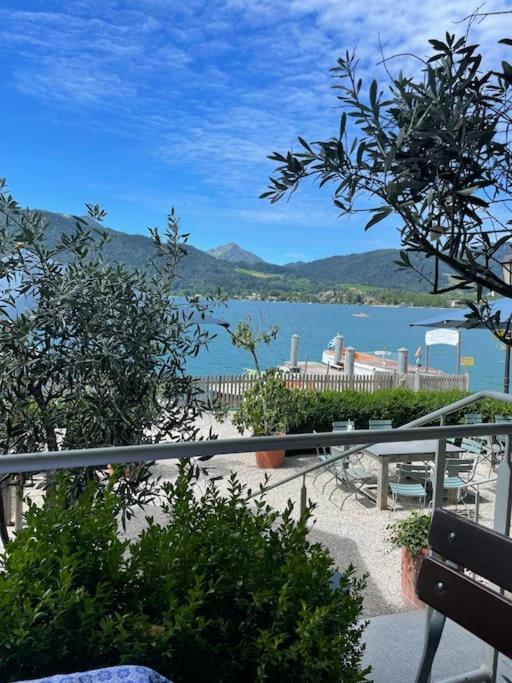 See- Und Bergblick In Bestlage Am Tegernsee Eksteriør billede